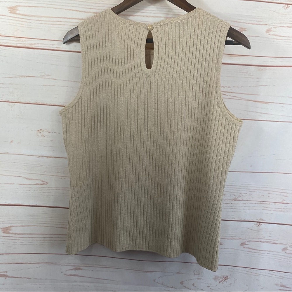 St.John Collection Ribbed Sleeveless Top - Picture 2 of 4